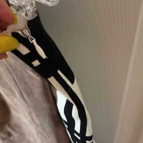 Tibi Black and White Mini Skirt - 100% Cotton - NEW Lined Skirt - Size 4 - Picture 6 of 6